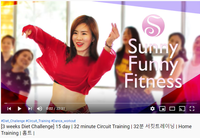 Captura de pantalla del canal de YouTube de “Sunny Funny Fitness”