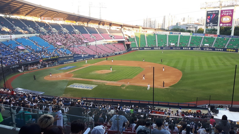 Le Jamsil Baseball Stadium ⓒ MOURIGAL Baptiste 