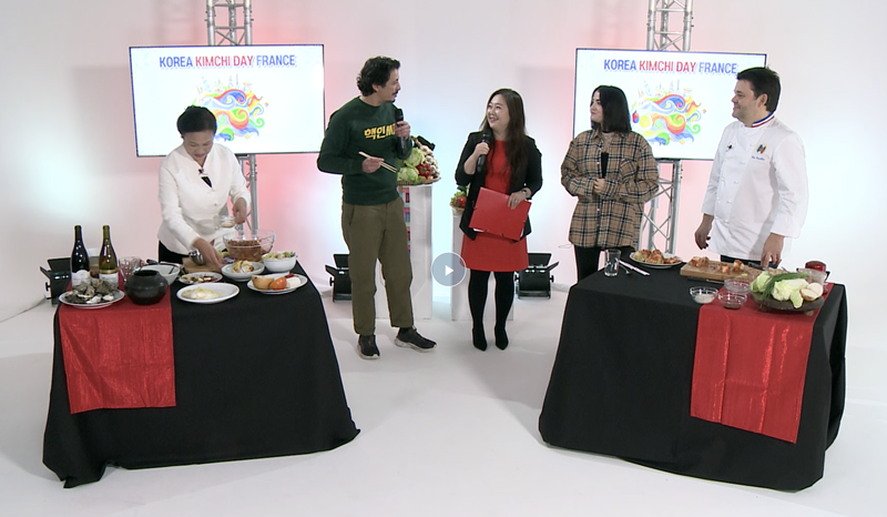 les animateurs et les Chefs cuisiniers (photo transmise par Madame Yoon PARK) 