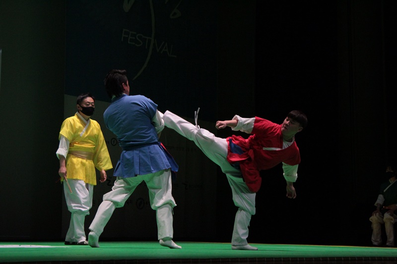 © Korea Taekkyon Federation