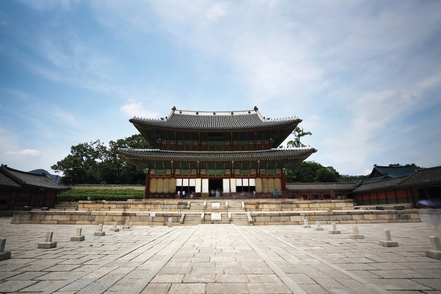 <B>Injeongjeon Hall in Changdeokgung Palace.</b> The Palace Hall was used for important state events such as the Coronation of Kings, royal audiences, and formal reception of foreign envoys.