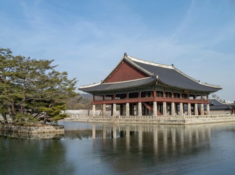 日本と韓国の交流を物語る伝統建築の 紅 と 翠 Korea Net The Official Website Of The Republic Of Korea