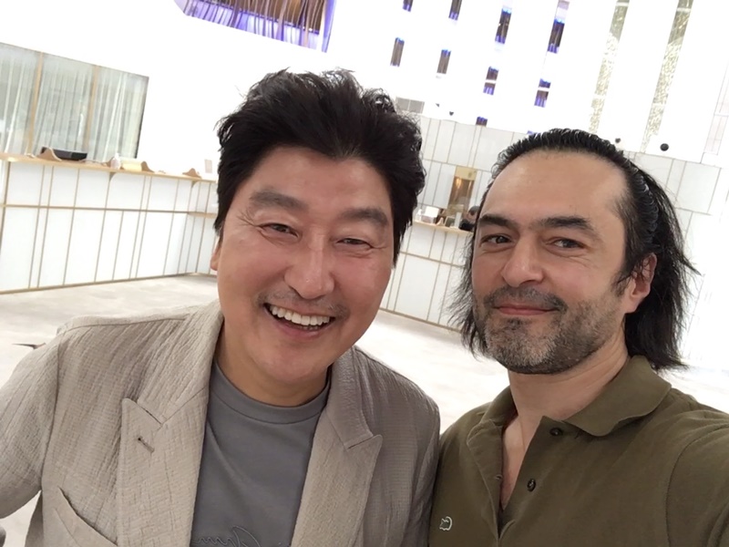 Song Kang-ho et Jésus Castro. ⓒ Jésus Castro-Ortega