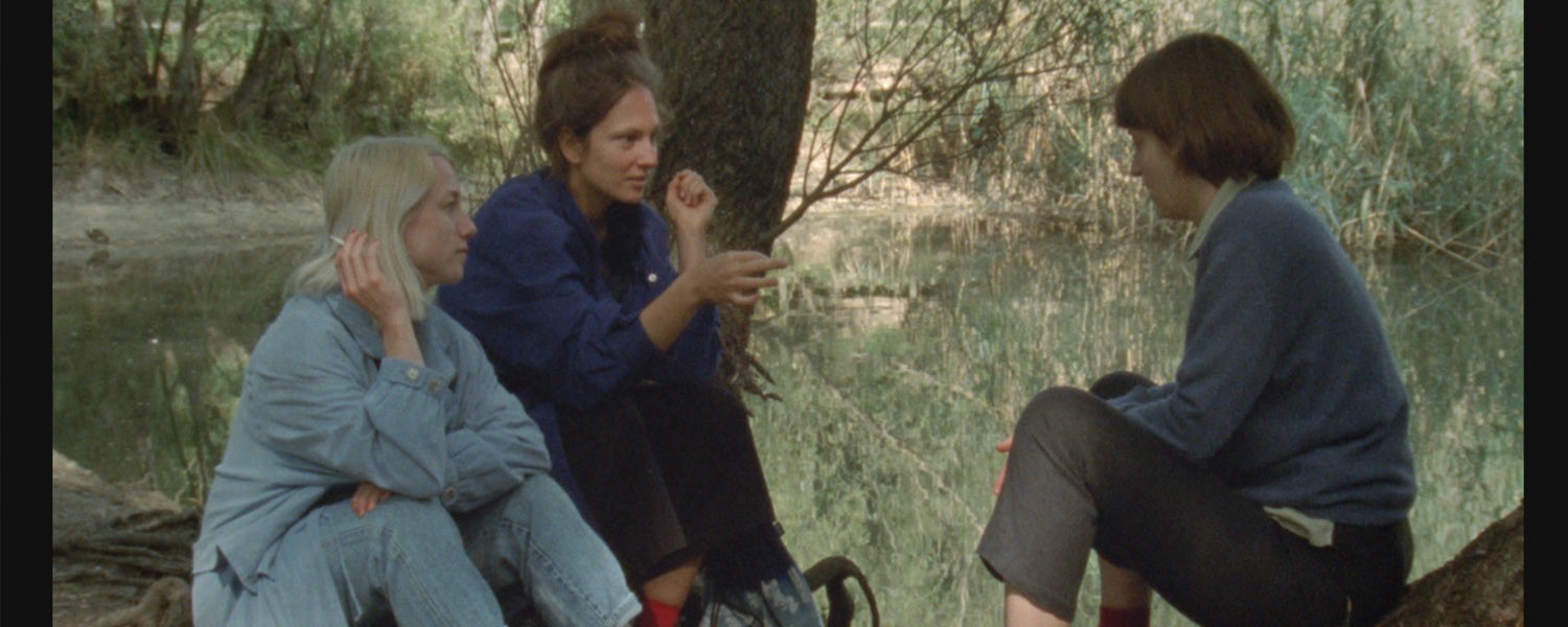 Outside Noise(2021) es una obra que describe la relación entre los jóvenes que viven en la ciudad como el hombre nómada en la era digital y se conocen por casualidad. | Festival de Cine de Mar del Plata