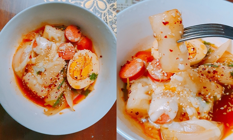 Tteokbokki là món ăn đặc trưng cho ẩm thực đường phố ở Hàn nay được sáng tạo với phiên bản làm từ cơm nguội cũng rất bắt vị. (Ảnh: Vũ Đỗ Hải Hà)