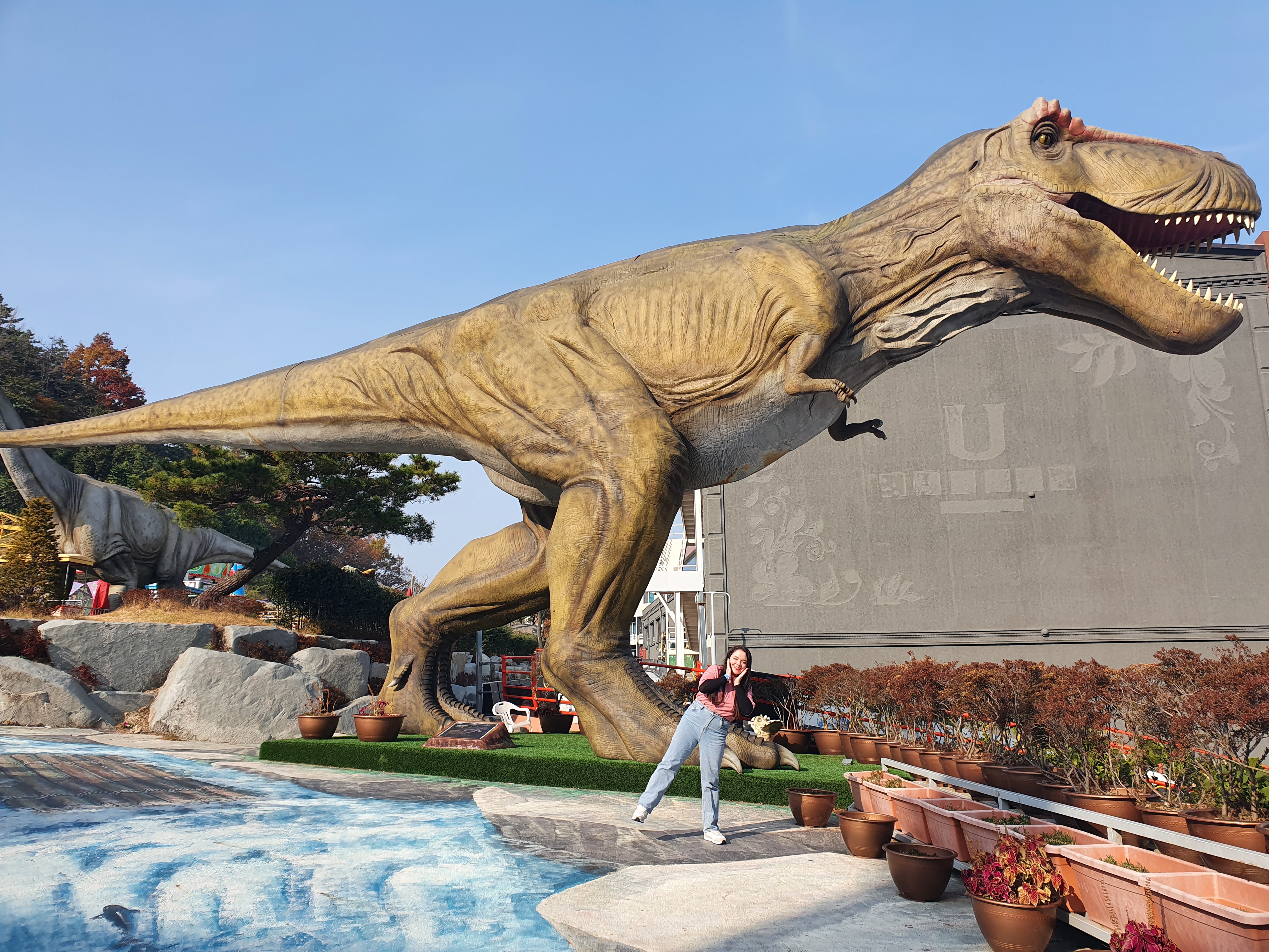 U-world Dino Valley | Kelly Nicolle Medina
