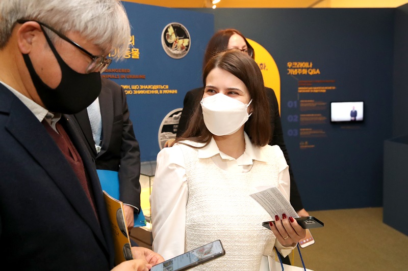 Выставка «Познание Украины через деньги: от Киевской Руси до Евромайдана». / Фото: Посольство Украины в Южной Корее