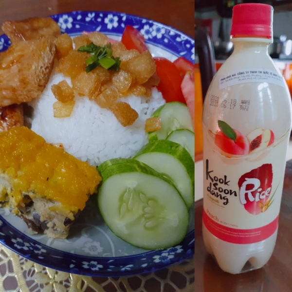 Mình đã từng thử uống Makgeolli khi ăn món cơm sườn chả chay tự làm tại nhà và kết quả là nó tạo ra cảm giác ngon miệng hơn, cũng như đỡ ngán hơn rất nhiều. (Ảnh: Vũ Đỗ Hải Hà) 