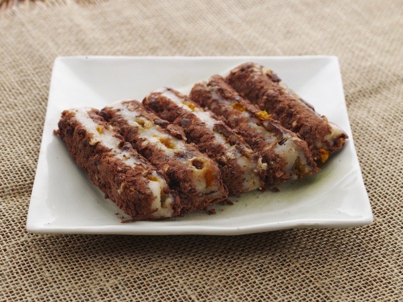 Siru-tteok là món bánh chủ yếu được người dân xứ Kimchi mang đi biếu tặng hàng xóm khi chuyển đến nơi ở mới. (Ảnh: iclickart)