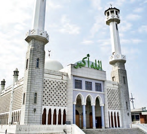 مسجد سيول المركزي الذي يقع في «إيتيوان» في سيئول