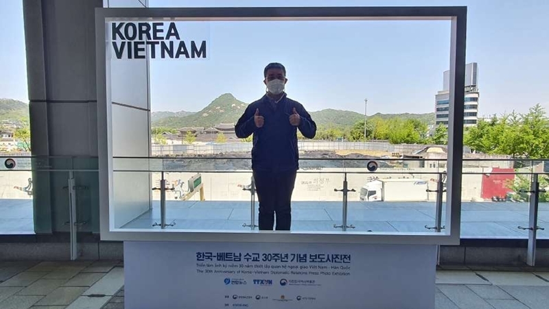 Triển lãm kỷ niệm 30 năm thiết lập quan hệ ngoại giao Việt Nam - Hàn Quốc. (Ảnh: Nguyễn Ngọc Quang).