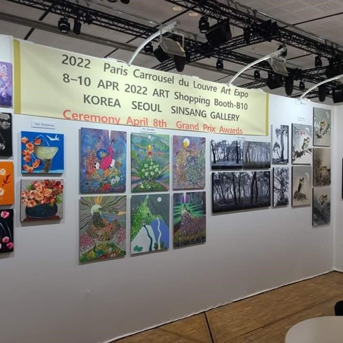 Le stand des artistes BoothB10 Caroussel du Louvre@Kim Suan