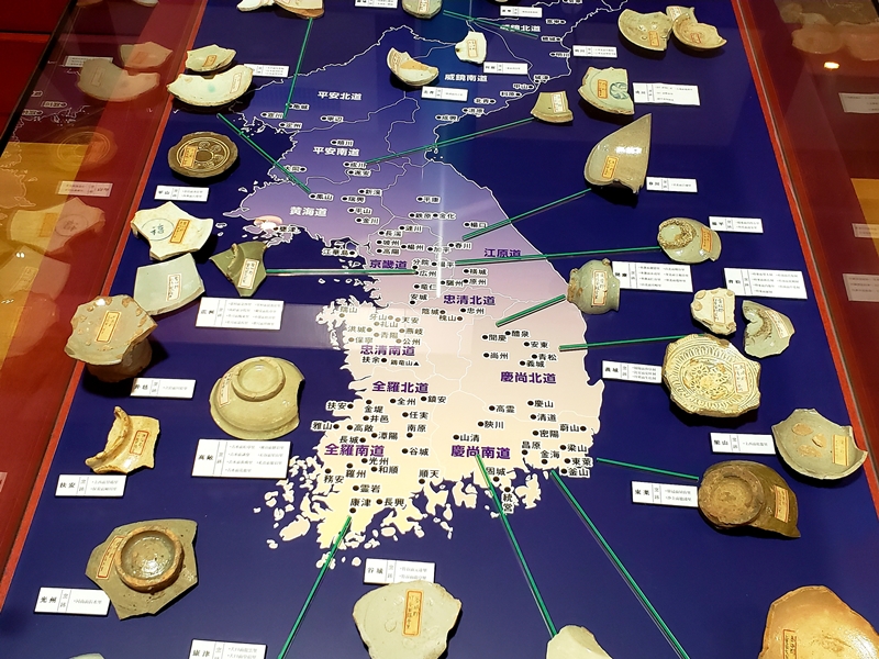 ⑧ 浅川伯教が35年もの歳月をかけて収集した陶片