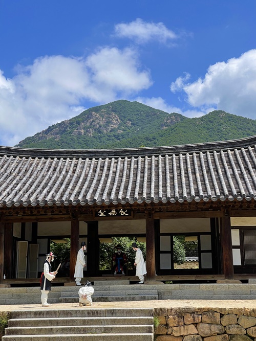 乐安邑城是朝鲜时代代表性的地方城市,被指定为韩国三大邑城之一,目前被列入世界文化遗产预备名单及CNN评选为韩国代表性旅游胜地第16位。韩宣网名誉记者赵国淞 摄