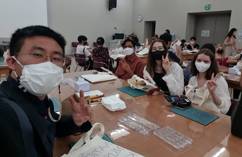 Những phóng viên danh dự đến từ Indonesia, Nga và Việt Nam. (Ảnh: Nguyễn Ngọc Quang)