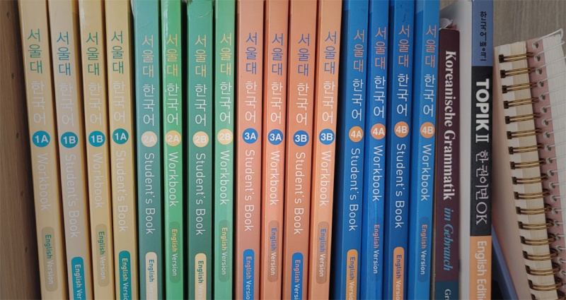 Meine Koreanischbücher, die ich beim Lernen in Korea benutzt habe. 