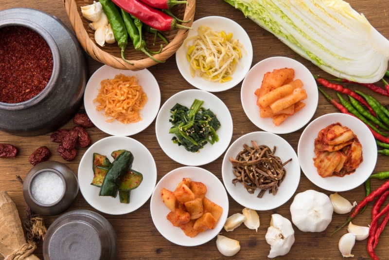 Hàn Quốc thực sự có rất nhiều món ăn phụ đa dạng từ thực vật trong văn hóa ẩm thực. Bởi thế phần nào đã tạo tiền đề giúp việc ăn chay mở rộng phạm vi của nó đối với người dân ở quốc gia này. (Ảnh: acworks / photo AC)