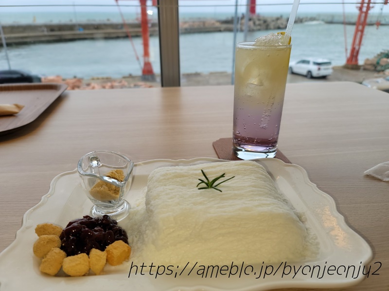 青沙浦駅付近のカフェで食べたパッピンス