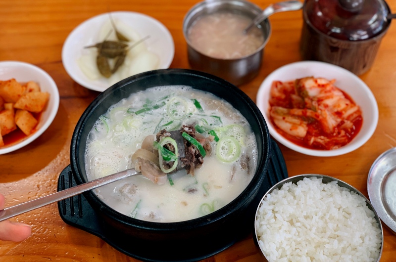 Сундэгук (순대국). / Фото: Алена Коновалова