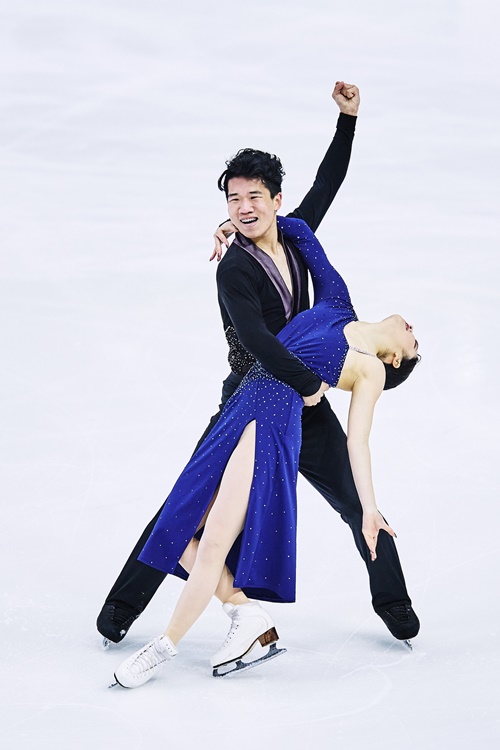 Photo2 ⓒ Compte Facebook de ISU Figure Skating