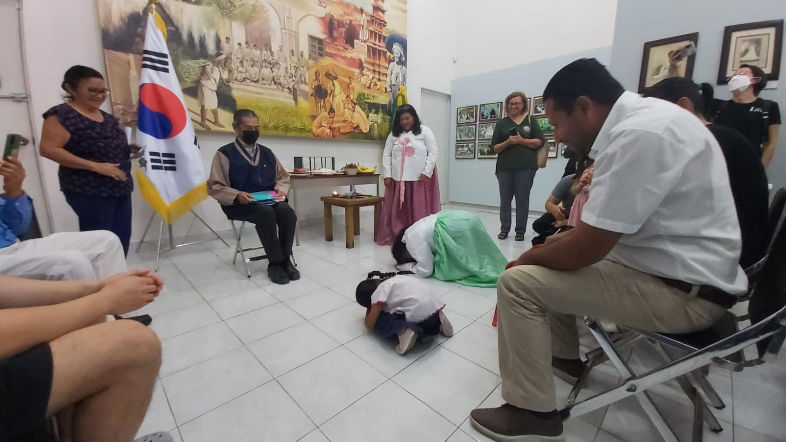  Presentacion del Seollal junto a niños y jovenes