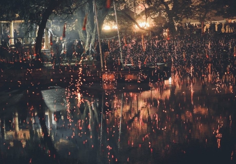 Khung cảnh thần kỳ do pháo hoa Nakhwa Nori tạo ra (Nguồn: Instagram JAE_HYUN)