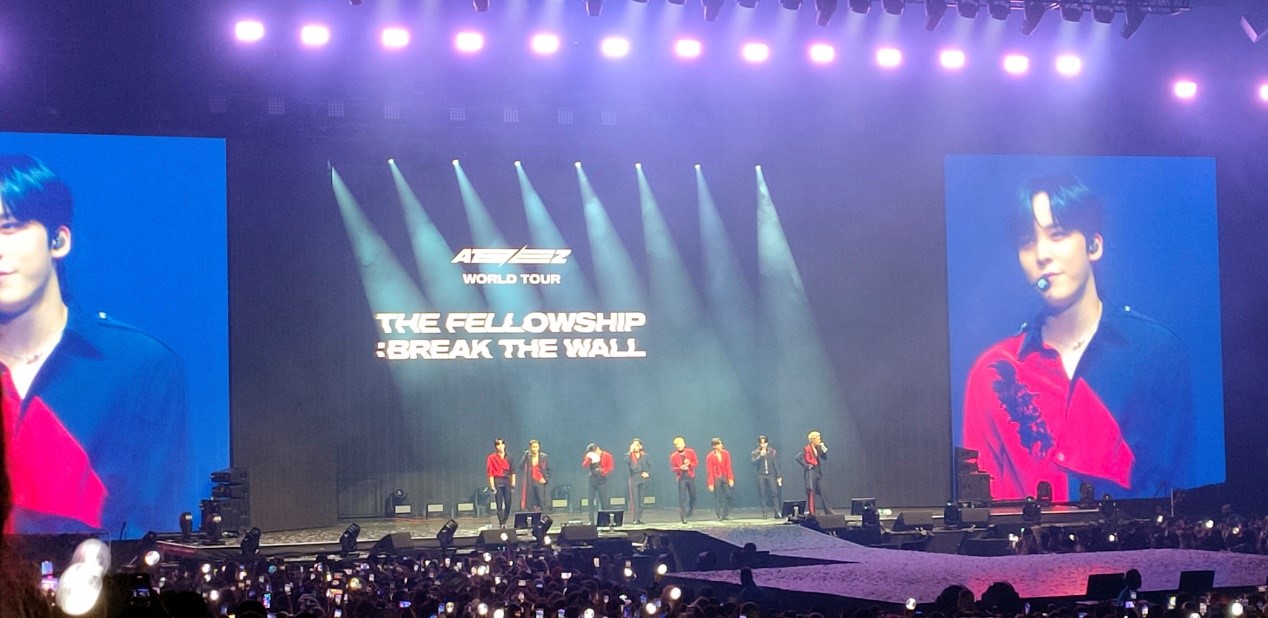 Ateez The Fellowship Break the wall in Paris. © Emilio Naud