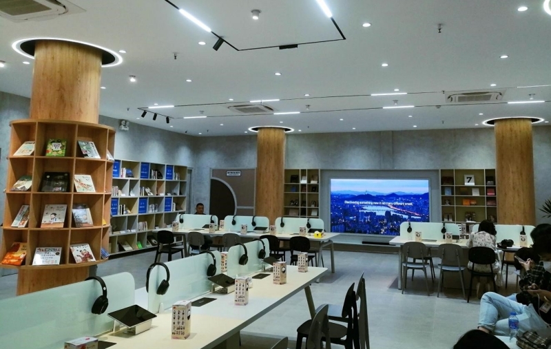 Toàn cảnh phòng Hàn Quốc ở khu vực tầng 1 tại Thư viện Hà Nội. (Ảnh: Lưu Thị Thu Loan)