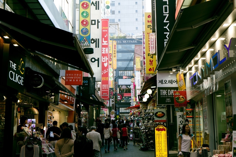 Chợ Namdaemun (Seoul) mang đến dáng vẻ sầm uất, nhộn nhịp với đa dạng mặt hàng được bày bán. (Ảnh: Pixabay)