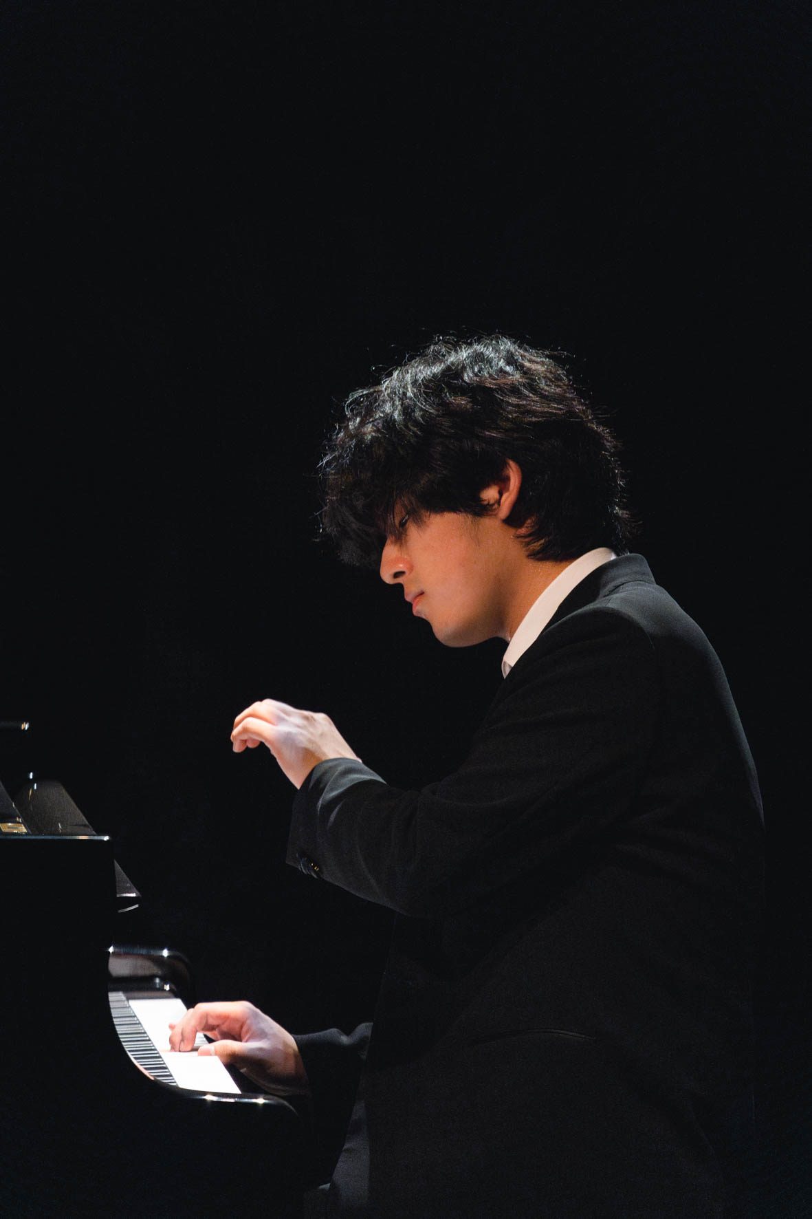 Yunchan Lim pendant son concert le 18 août au Festival International de Piano de La Roques-d’Anthéron. © Valentine Chauvin 