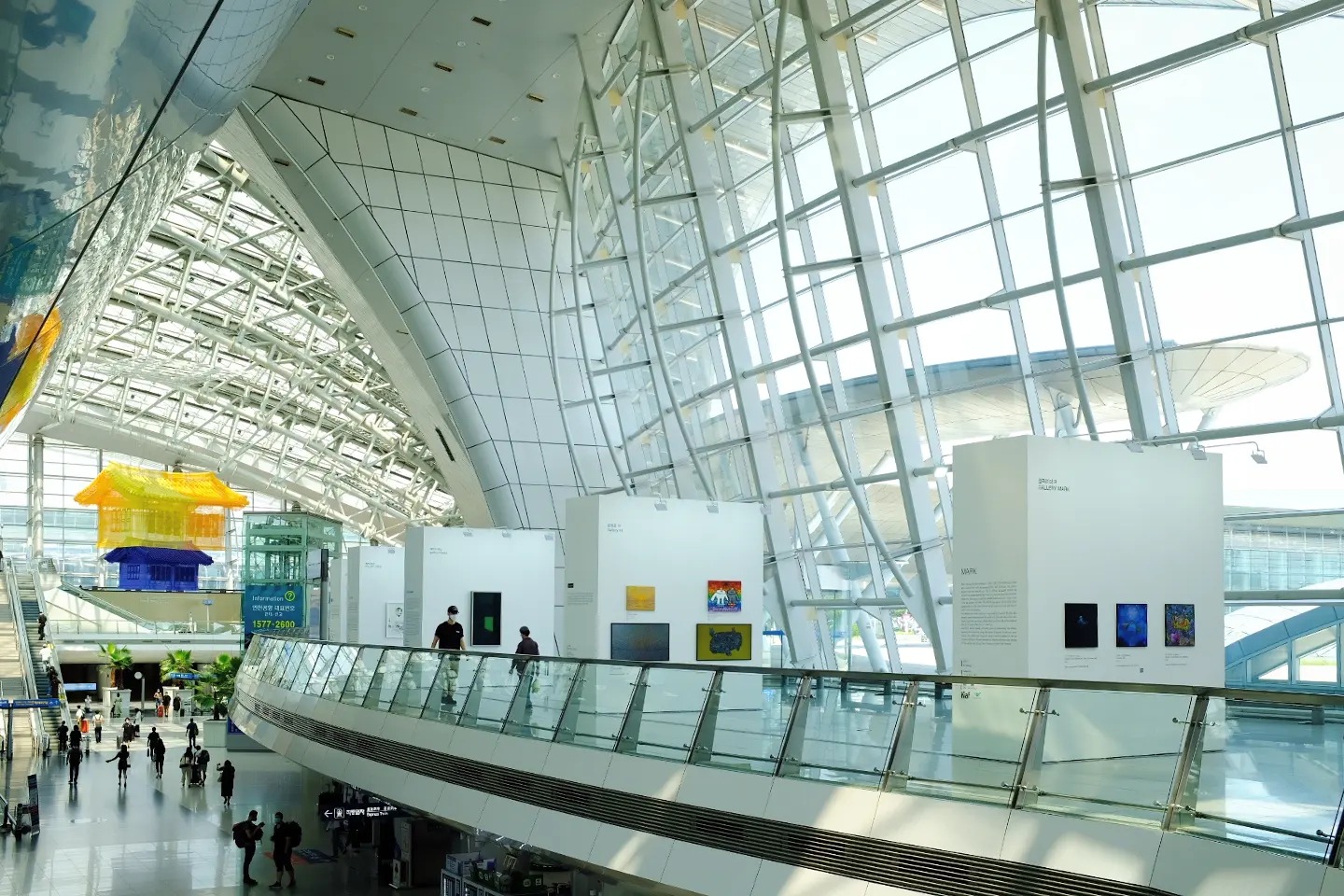 L'exposition « We Connect, Art & Future » à l'aéroport d'Incheon. © Kiaf