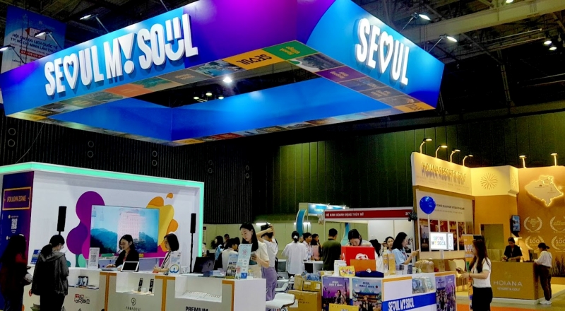 Gian hàng Seoul My Soul của Tổng cục Du lịch Seoul (STO) và doanh nghiệp Premium Pass. (Ảnh: Vũ Lê Kim Oanh)