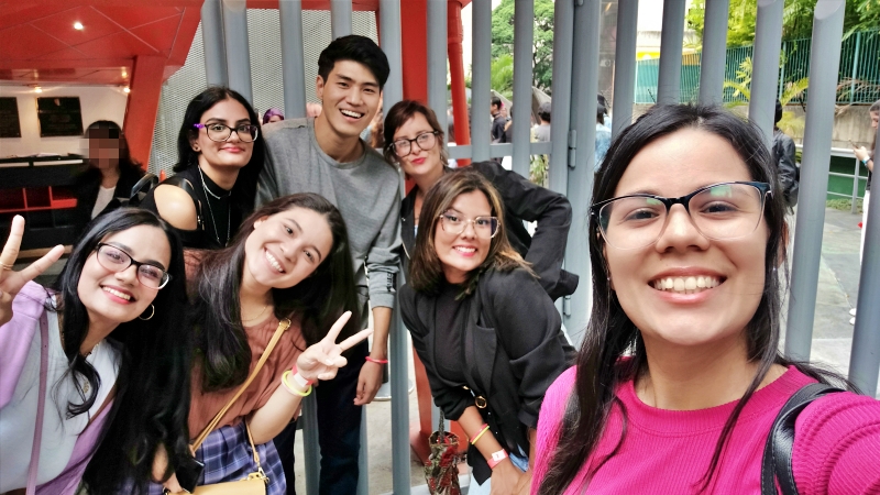 El Festival Hallyu 2023 no solo fue un destacado evento cultural, sino también una ocasión especial para algunas reporteras honorarias de Korea.net en Venezuela, como Pierina Regalado, Amelyz Bravo, Alejandra Moreno, Adelina y Cristina Ramsammy, quienes tuvieron la oportunidad de conocerse en persona y fortalecer lazos.