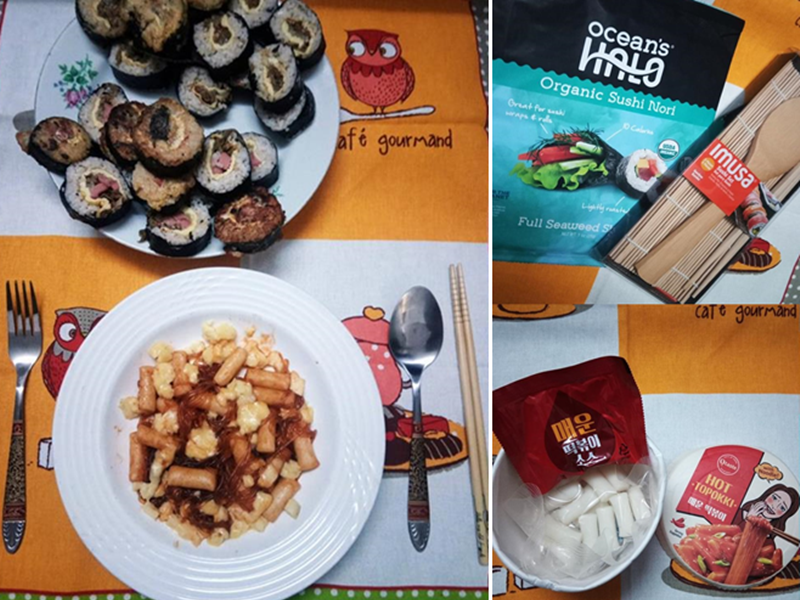 La foto muestra el kimbap (izquierda arriba), el tteokbokki (izquierda abajo) y los ingredientes de ambos platos (derecha). 