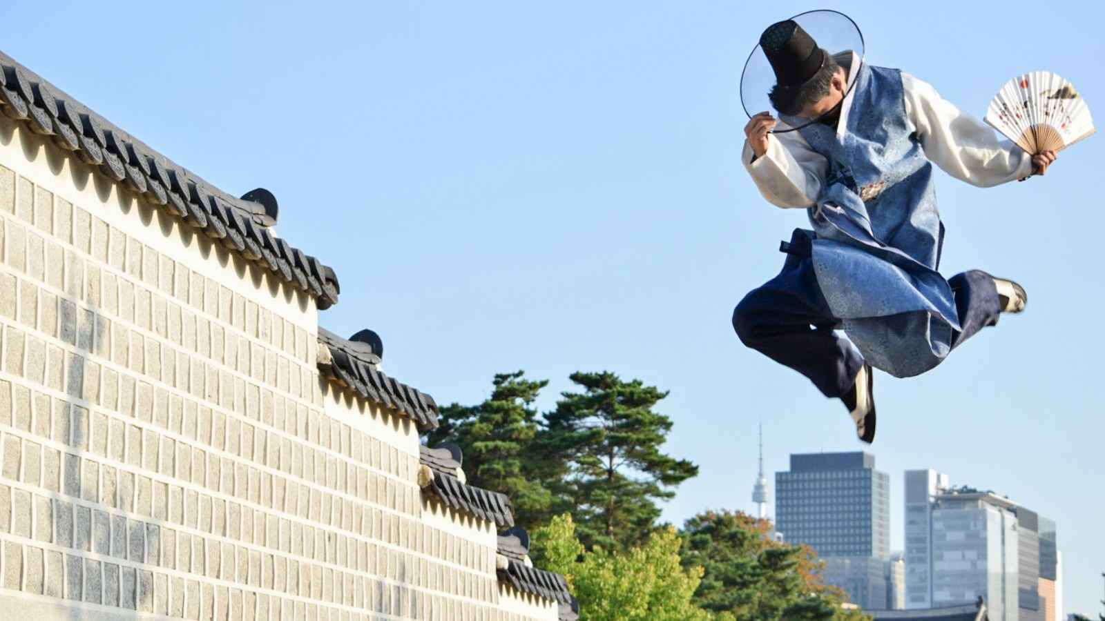 « En 2013, c’était déjà le futur de la France du présent » © Jake The Korean Dream