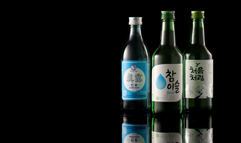 Hãng tin Bloomberg chú ý đến sự phổ biến của rượu Soju trên toàn thế giới