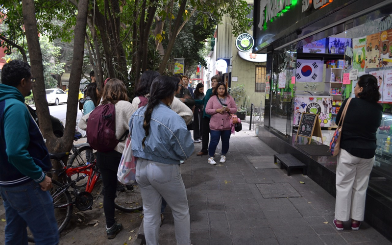 La reportera de Korea.net Leyali Zeraoui recorre la Zona Rosa y el Centro Histórico de la Ciudad de México, para conocer los sitios más representativos de la comunidad coreana en la capital. | Betsabé Piña 