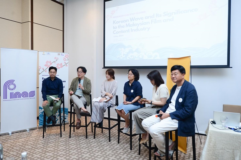 在本次研讨会的最后一个环节上，来访嘉宾正在以“我们如何合作：韩国与马来西亚的合作”为主题进行讨论。图片来源：马来西亚FINAS官方脸书