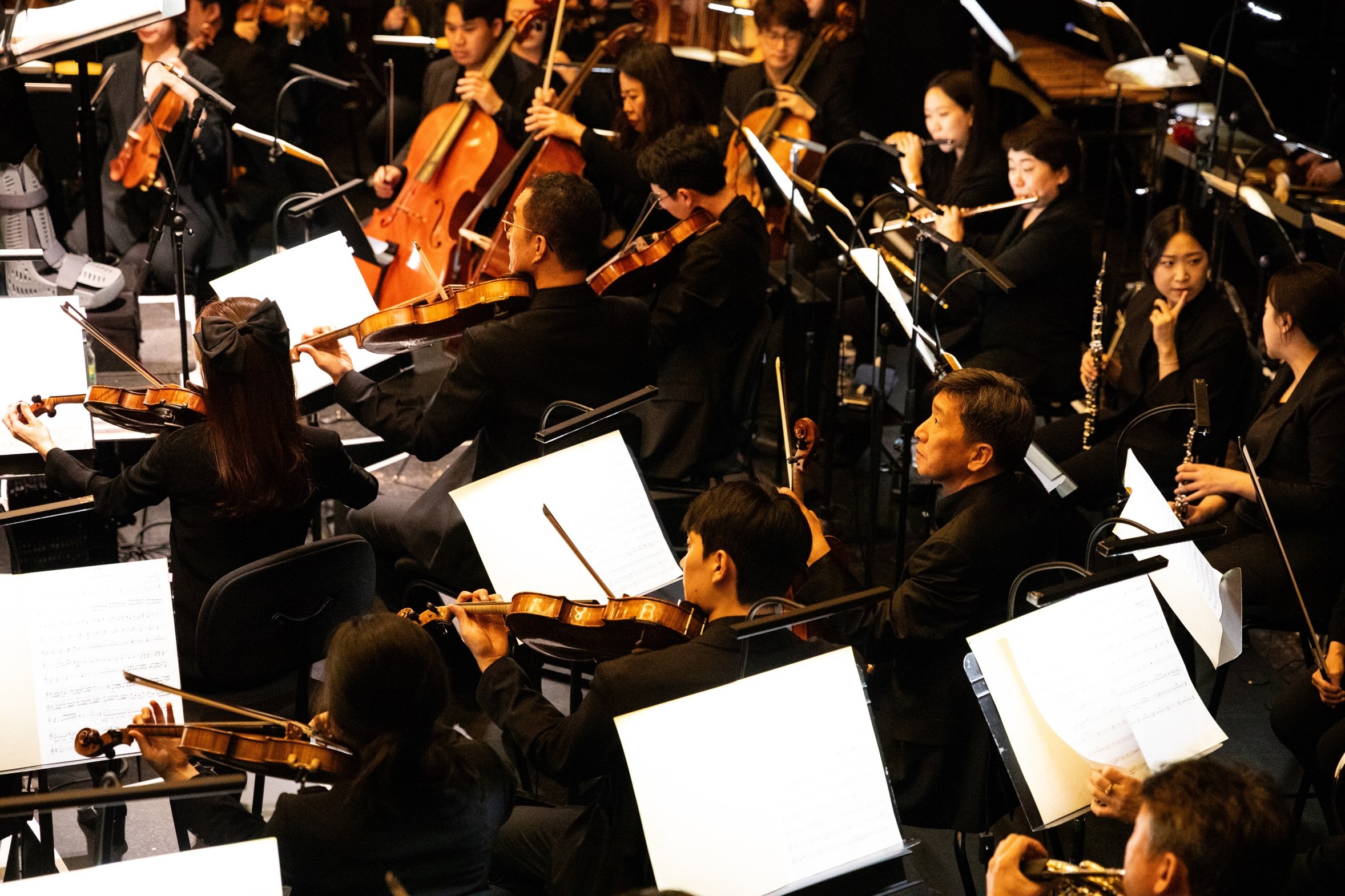 L'orchestre symphonique national de Corée à l'Opéra-Comique. ©️ Ambassade de la République de Corée en France