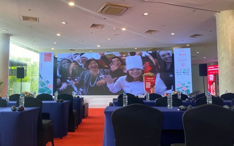 Buổi lễ khai mạc triển lãm “Vietbeauty & Cosmobeauté Vietnam 2024” diễn ra vào sáng ngày 25/7/2024. (Ảnh: Phạm Thị Hà Phương)