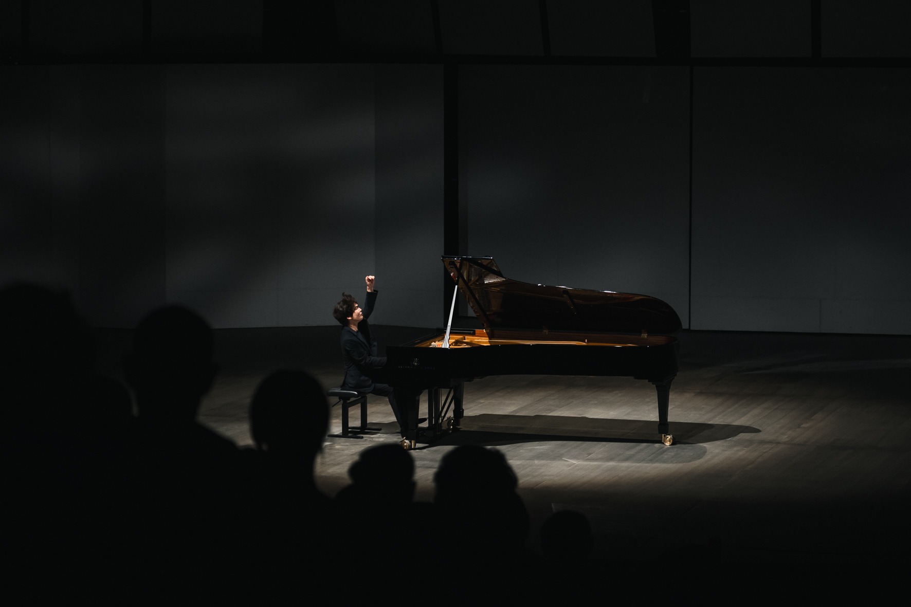 Seong-Jin Cho pendant son concert le 17 août au Festival international de piano de La Roque d’Anthéron. © Valentine Chauvin