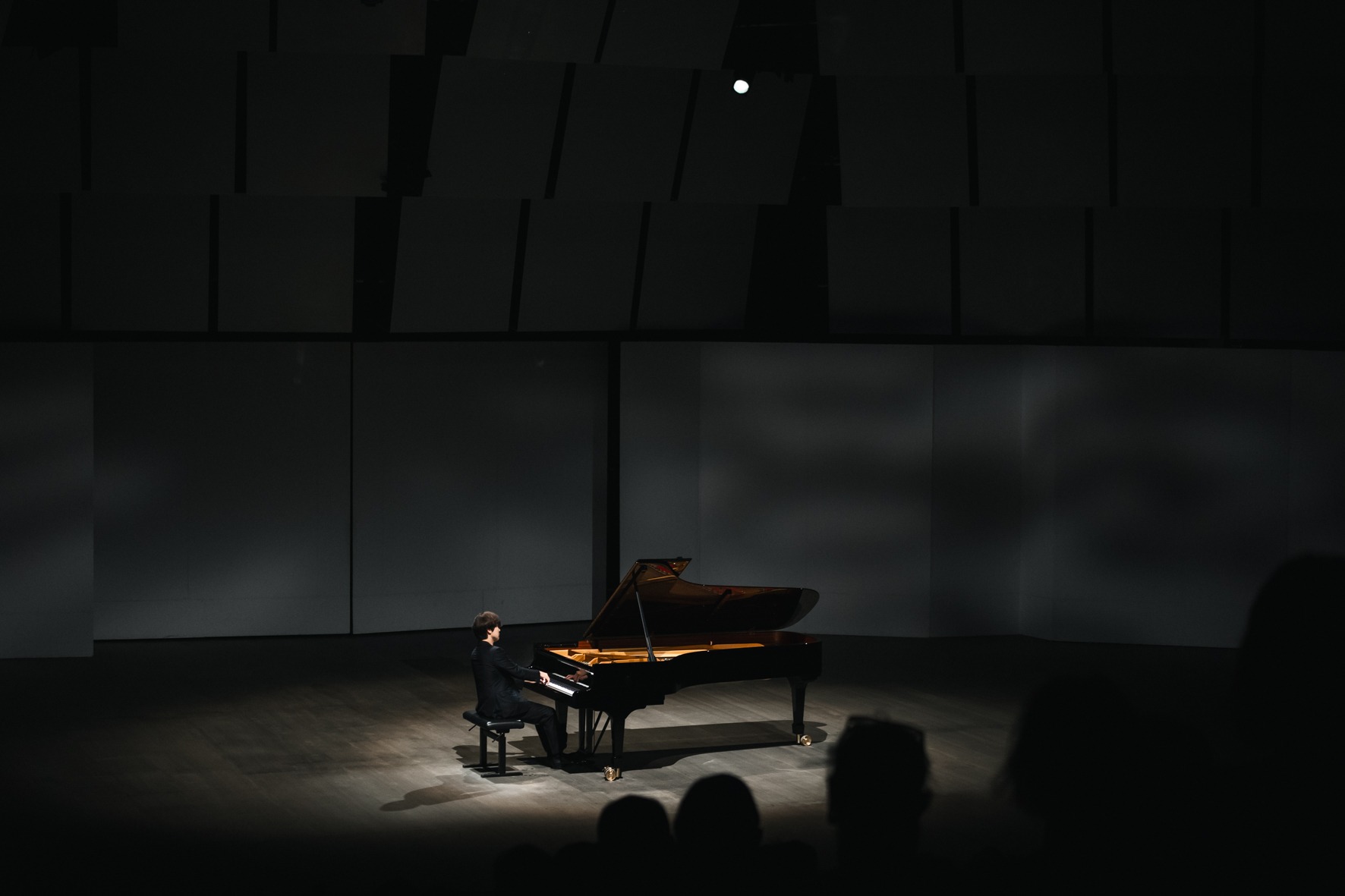 Seong-Jin Cho pendant son concert le 17 août au Festival international de piano de La Roque d’Anthéron. © Valentine Chauvin