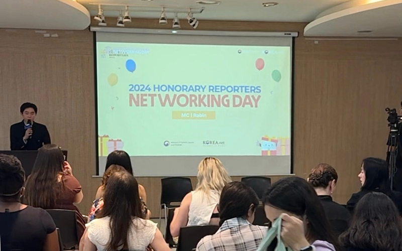 Ngày 23/08, sự kiện “Networking Day 2024” đã mang đến những trải nghiệm đáng nhớ dành cho mình và 30 phóng viên danh dự tham gia trực tiếp cũng như 150 phóng viên khác đã tham dự online. (Ảnh: Nguyễn Lâm Mỹ Duyên)