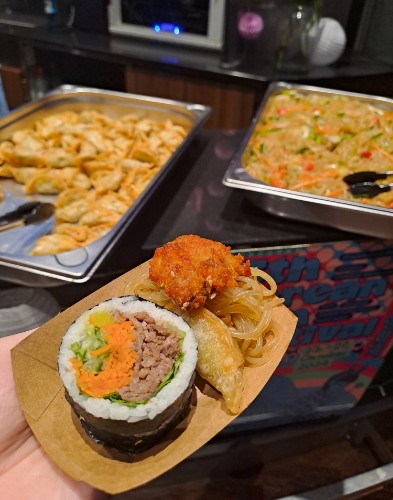 Das Buffet - Kimbap, Japchae und Mandu.