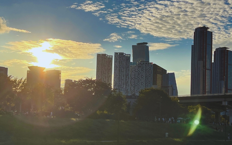 Die Skyline am Fluss Hangang.