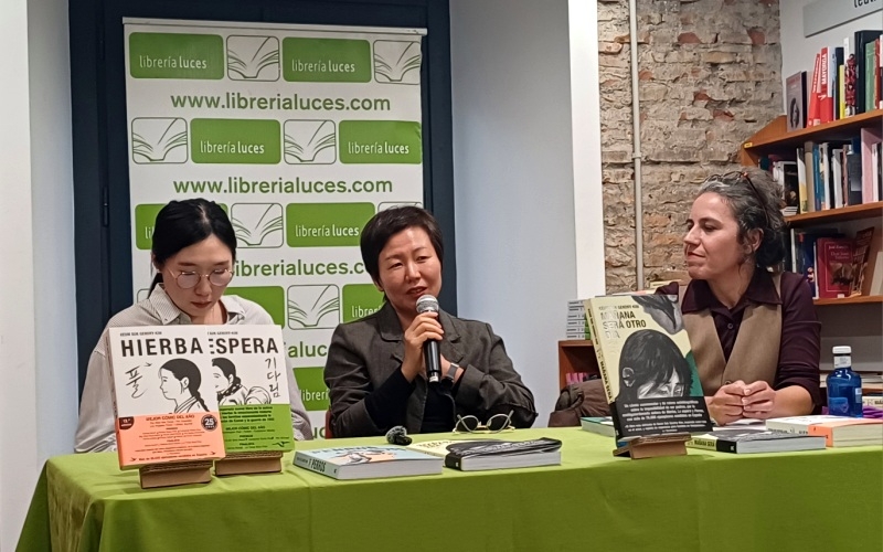 Keum Suk Gendry-Kim en la presentación de 'Mañana será otro día' en Málaga. | Ana Fernández