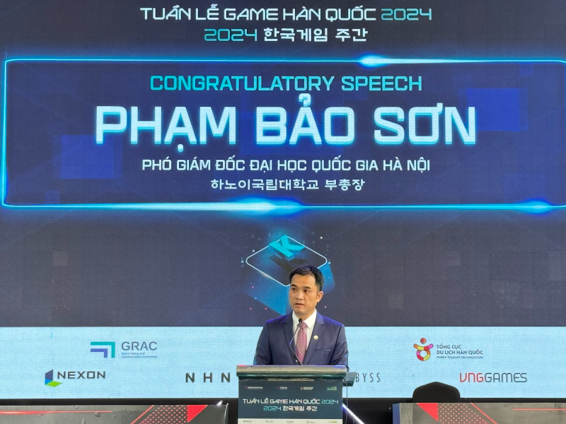 Ông Phạm Bảo Sơn - Phó Giám đốc Đại học Quốc gia Hà Nội vinh dự khi “Tuần lễ Game Hàn Quốc 2024” lần này được tổ chức tại ngôi trường do chính ông nuôi dưỡng và phát triển. (Ảnh: Hoàng Xuân Tùng)