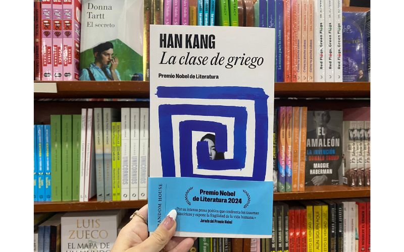 Libro Premio Nobel de la Literatura 2024, 'La clase de griego' de Han Kang.