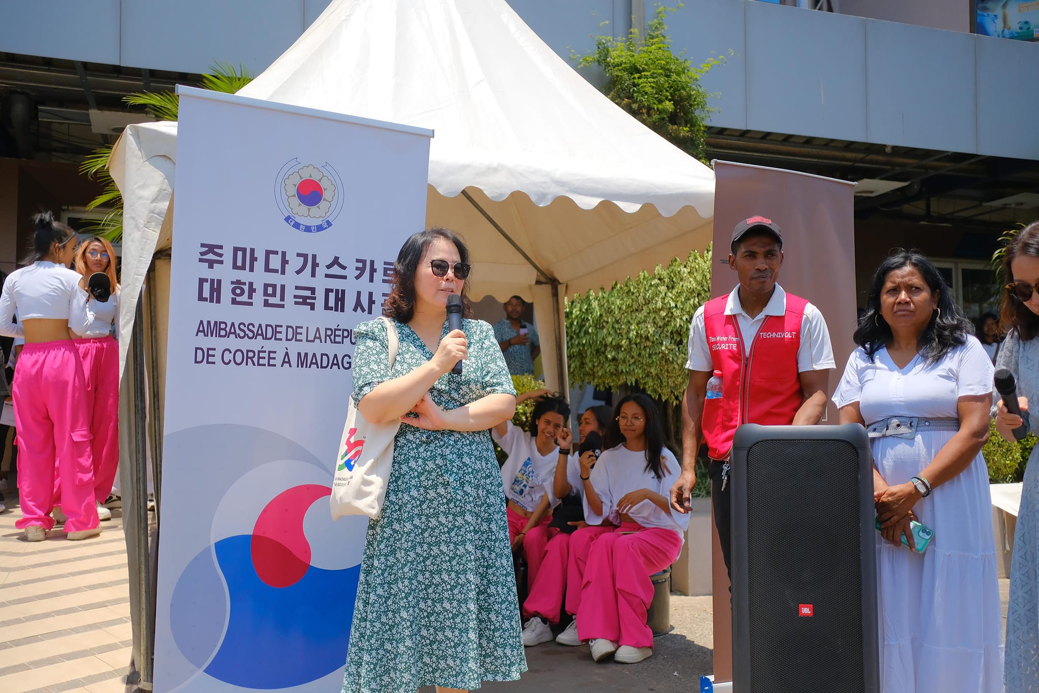 L’ambassadrice de la République de Corée, Park Ji Hyun, donne un discours lors du K-Beauty Festival, à Antananarivo, le 10 novembre 2024. © Ambassade de la République de Corée à Madagascar