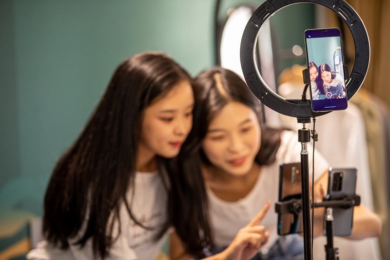 Bên cạnh việc thực hiện các nhiệm vụ chính theo tháng, K-influencer hoàn toàn được tự do sáng tạo và đăng tải nội dung trên trang cá nhân, không giới hạn số lượng. (Ảnh: Pexels)